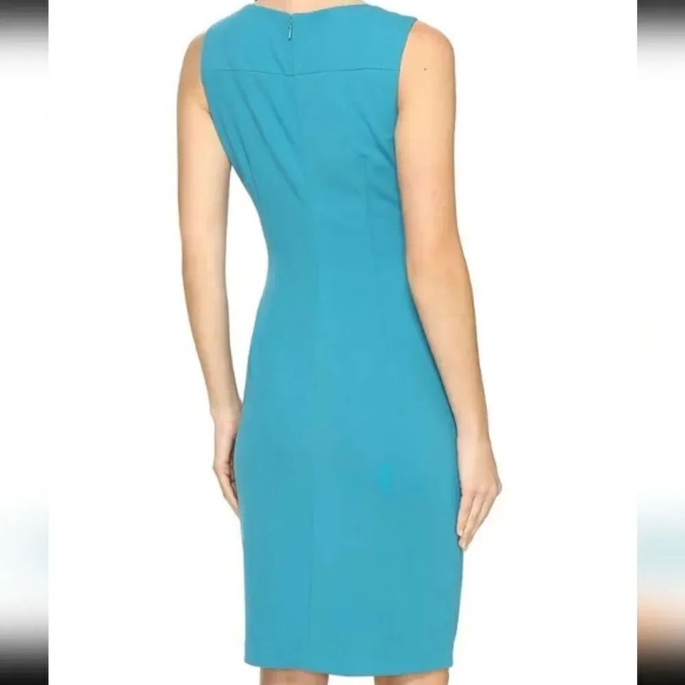 BRAND NEW LONDON STYLE COLLECTION ROUND NECKLINE KNEE LENGTH SLEEVELESS DRESS